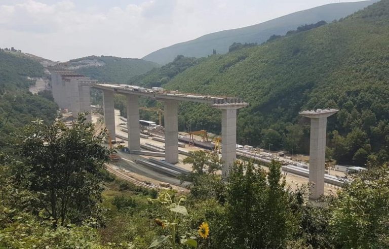 Hani i Elezit ia ndërprenë punimet Bechtel-Enkës