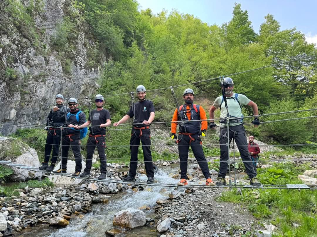 Përurohet projekti i Via Ferrata s dhe urës tibetiane në qytetin e Ferizajt