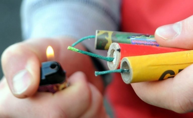 13-vjeçari lëndohet nga mjetet piroteknike në Ferizaj, dërgohet për trajtim në QKUK