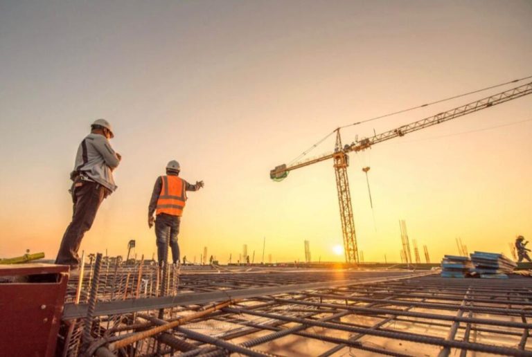 Punëtori bie nga lartësia, pëson lendime të rënda