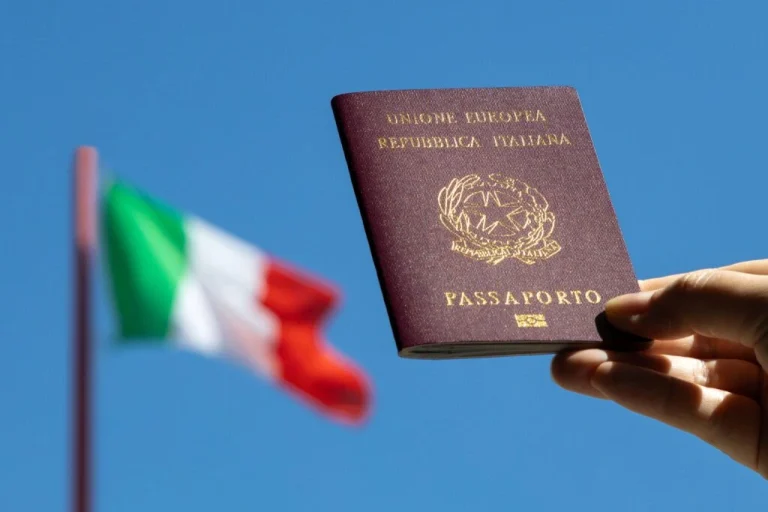 Mbi gjysmë milion shqiptarë jetojnë në Itali