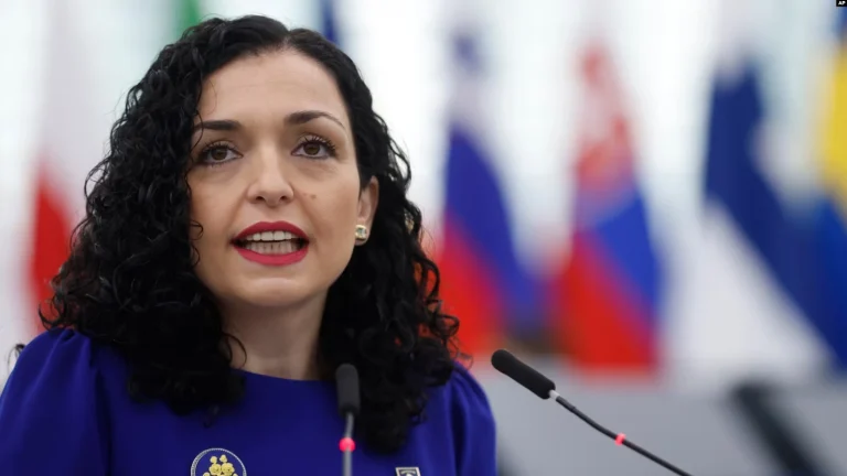 Presidenca dënon ashpër thirrjet për “pushkatimin” e presidentes Osmani