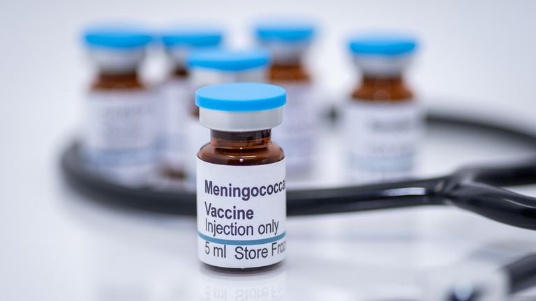 Dy të vdekur nga meningjiti në Angli