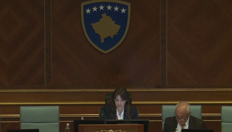 Dështon rezoluta për çmimet e naftës, deputetët e Vetëvendosjes votojnë kundër