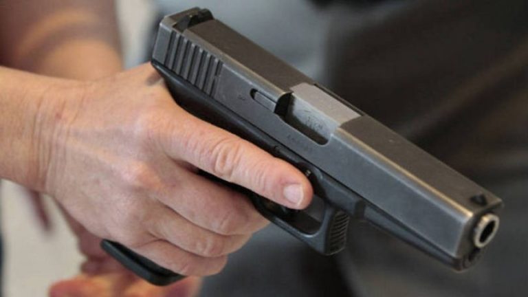 Të shtëna me armë në Ferizaj, plagosen dy persona