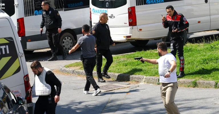 Sulm i armatosur në konsullatën izraelite në Stamboll, një i vrarë dhe katër të plagosur