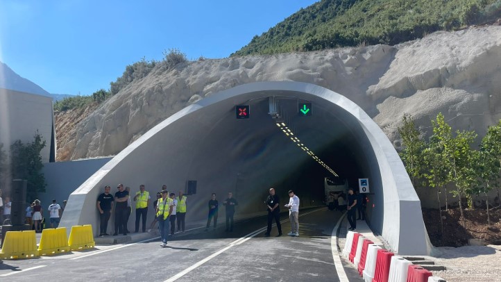 Brenda muajit prill, tuneli i Llogorasë do bëhet me pagesë